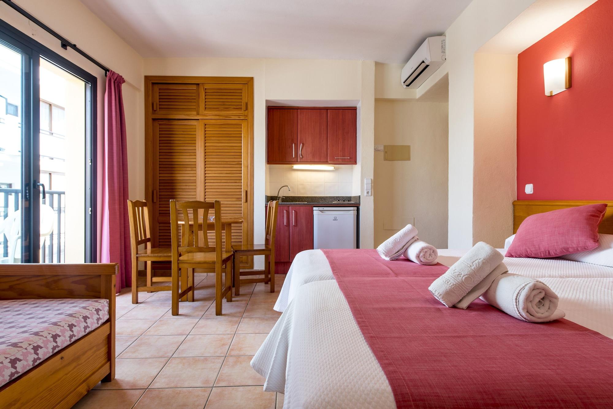 Apartamentos Casa Maria Sant Antoni de Portmany Exterior foto